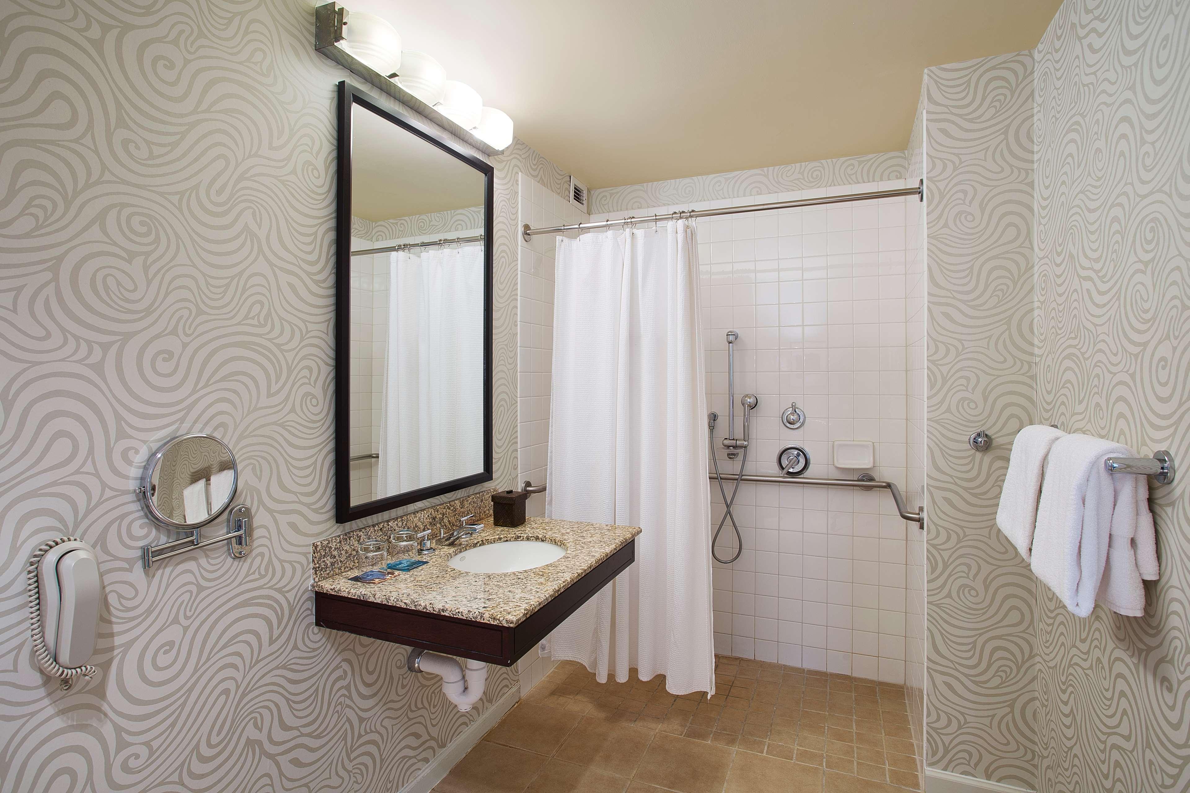 Juniper Hotel Cupertino, Curio Collection By Hilton Eksteriør billede