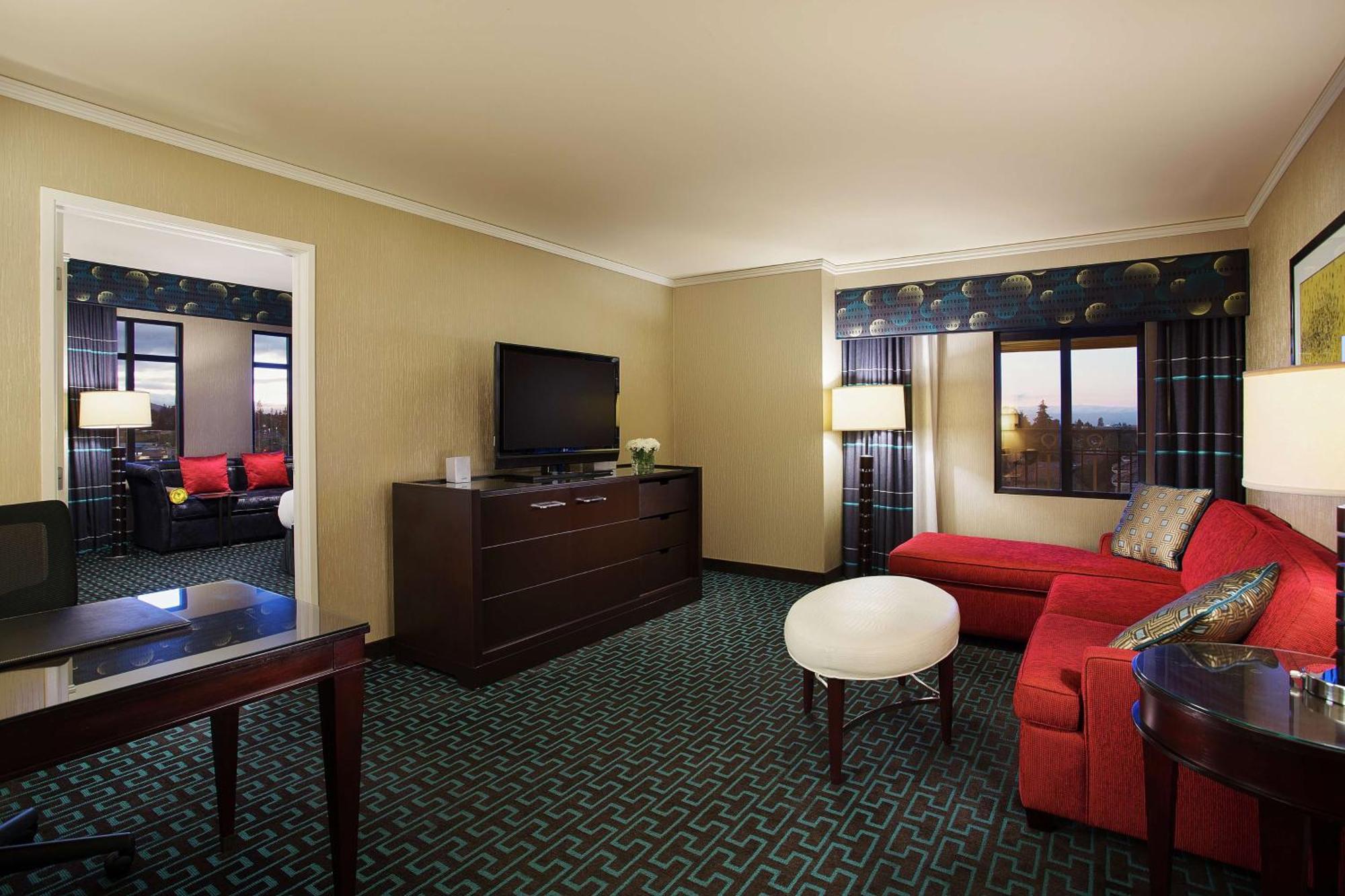 Juniper Hotel Cupertino, Curio Collection By Hilton Eksteriør billede