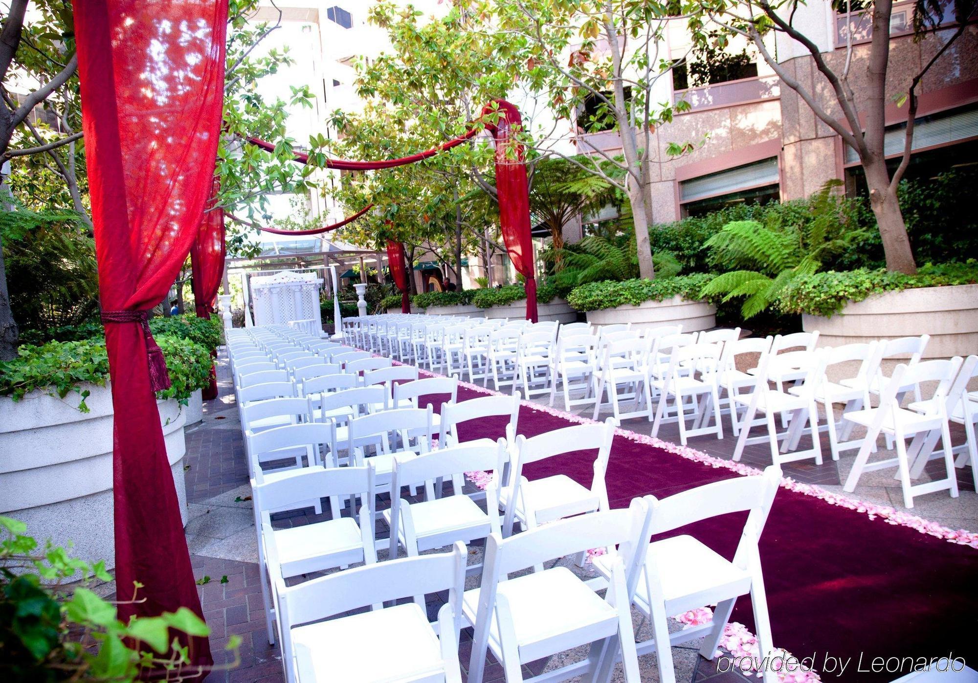 Juniper Hotel Cupertino, Curio Collection By Hilton Faciliteter billede